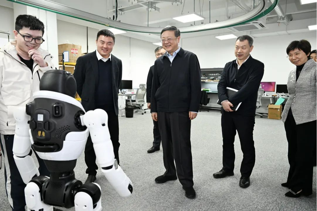 上海市委書記陳吉寧專題調研bbin寶盈機器人